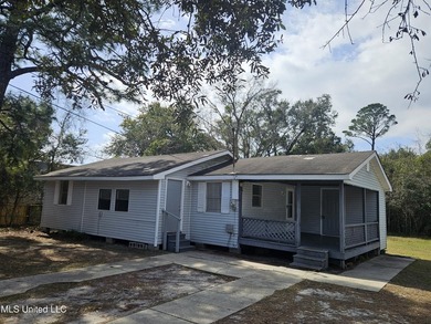 Clean and move-in ready 3-bedroom home priced below retail value - photo 2