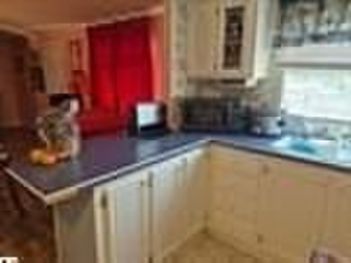 This home is ready for you to move in and start enjoying living - photo 7