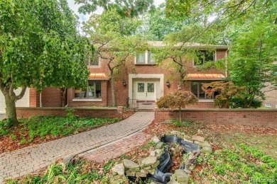 Lake Home For Sale in West Bloomfield, Michigan