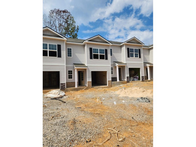 Lake Townhome/Townhouse For Sale in Baxter, Tennessee