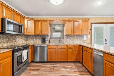 Charming 3 bedroom, 2 bath home on a spacious .66-acre lot! This - photo 11