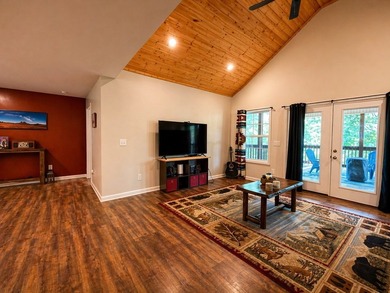 Step into easy living with this clean, modern 3-bedroom, 2-bath - photo 11