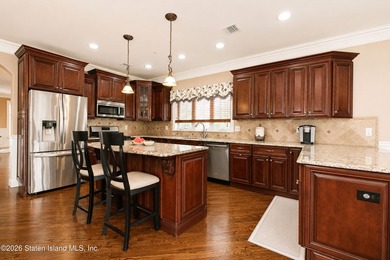 Custom built exceptional home presents an opportunity for buyers - photo 12