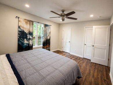 Step into easy living with this clean, modern 3-bedroom, 2-bath - photo 13