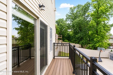 Custom built exceptional home presents an opportunity for buyers - photo 17