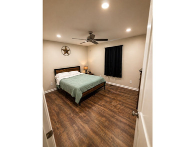 Step into easy living with this clean, modern 3-bedroom, 2-bath - photo 18