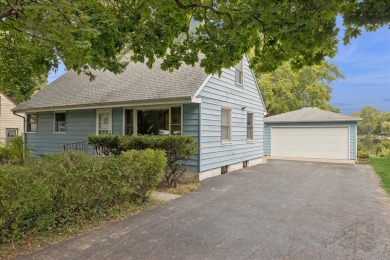 Lake Home For Sale in Grayslake, Illinois