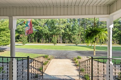 PEACEFUL COUNTRY LIVING ON 3 ACRES - Escape to the peace and - photo 2