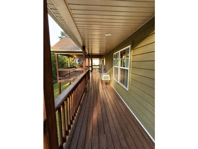 Step into easy living with this clean, modern 3-bedroom, 2-bath - photo 25