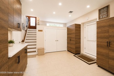 Custom built exceptional home presents an opportunity for buyers - photo 31