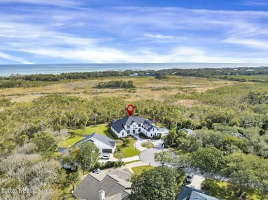 Fabulous home tucked away at the end of a private cul-de-sac in - photo 2