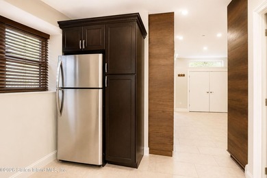 Custom built exceptional home presents an opportunity for buyers - photo 33