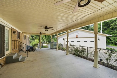 Charming 3 bedroom, 2 bath home on a spacious .66-acre lot! This - photo 35