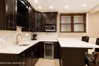 Custom built exceptional home presents an opportunity for buyers - photo 37