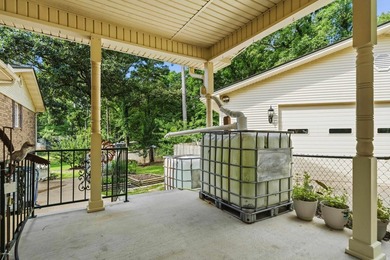 Charming 3 bedroom, 2 bath home on a spacious .66-acre lot! This - photo 39