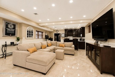 Custom built exceptional home presents an opportunity for buyers - photo 39