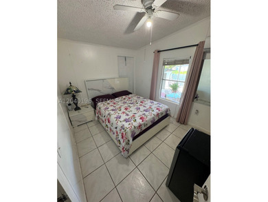 INVESTOR SPECIAL! Exceptional income-producing opportunity in - photo 2