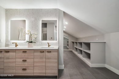 Bright, sun-filled, and completely turnkey, this beautifully - photo 15