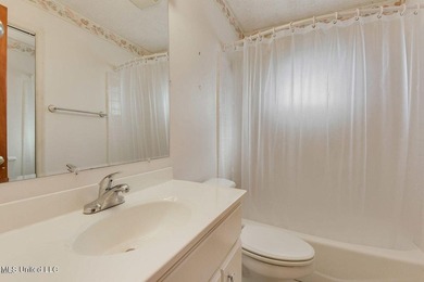 Reduced Price! Solidly-built, 1 story, Brick Home in East - photo 8