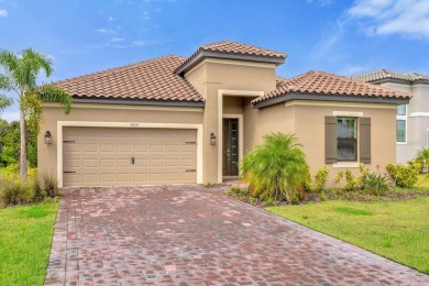 Lake Home Sale Pending in Kissimmee, Florida