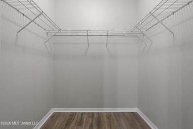 Cute as a button! Move-in ready 3 bed, 2 bath home close to - photo 18