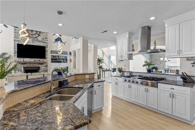 Welcome to a rare waterfront masterpiece! Exceptional & secluded - photo 18