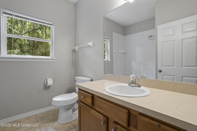 Cute as a button! Move-in ready 3 bed, 2 bath home close to - photo 20