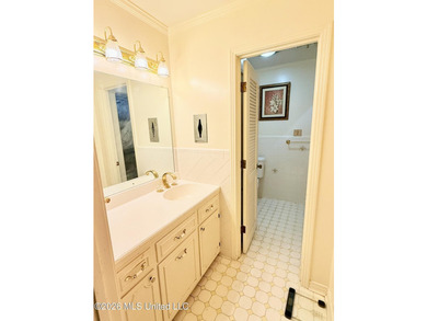 Get a glimpse of this beautiful 4 bedroom, 2.5 bath residence - photo 15