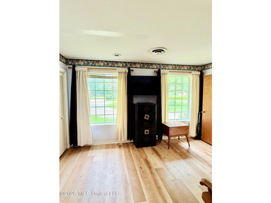 Get a glimpse of this beautiful 4 bedroom, 2.5 bath residence - photo 20