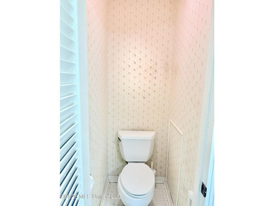 Get a glimpse of this beautiful 4 bedroom, 2.5 bath residence - photo 23
