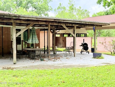 Get a glimpse of this beautiful 4 bedroom, 2.5 bath residence - photo 26