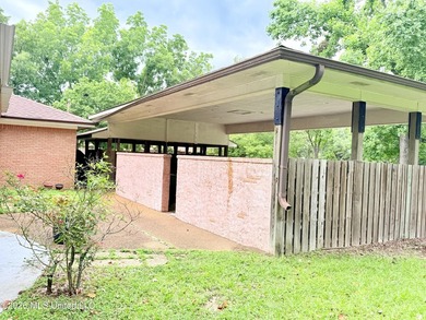 Get a glimpse of this beautiful 4 bedroom, 2.5 bath residence - photo 27