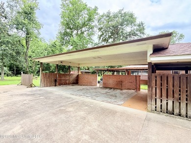 Get a glimpse of this beautiful 4 bedroom, 2.5 bath residence - photo 28