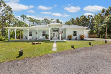 Meticulously maintained, custom built in 2017, 3 BR/ 2.5 BA CBS - photo 1