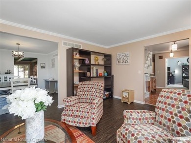 BACK ON THE MARKET DUE TO NO FAULT OF THE SELLER, BUYER - photo 3