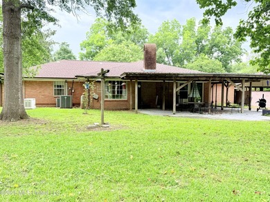 Get a glimpse of this beautiful 4 bedroom, 2.5 bath residence - photo 35