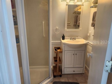 Beautiful 2-bedroom, 2.5-bath townhome located in the highly - photo 13