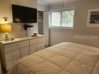 Beautiful 2-bedroom, 2.5-bath townhome located in the highly - photo 17