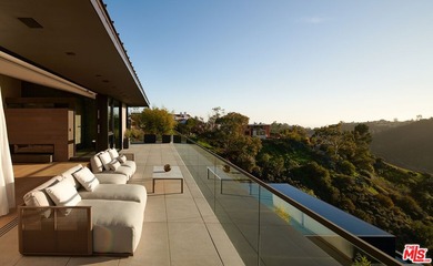 Enveloped in the lush landscape and bound by the masterful - photo 19