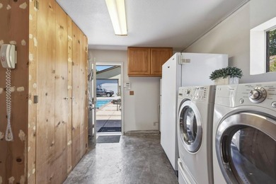 Welcome to this stunning and completely reimagined home with - photo 38