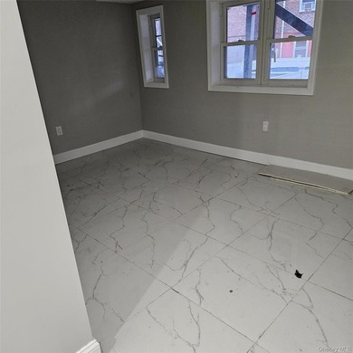 Completely Gut-Renovated. All New Top Of The Line Appliances - photo 10