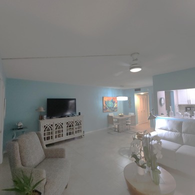 Lake Condo For Sale in West Palm Beach, Florida