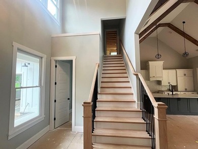 Welcome to this custom-built Modern Farmhouse, perfectly - photo 9