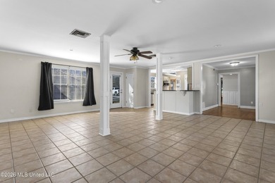 Rare opportunity to own a spacious home with an in-ground pool - photo 4
