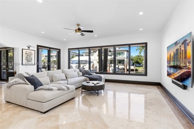 Welcome to this sophisticated and fully renovated waterfront - photo 17