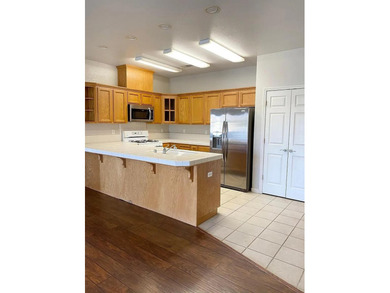 Fantastic Investment Opportunity! This duplex is ideally - photo 3