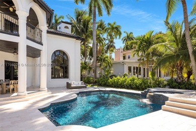 Welcome to this sophisticated and fully renovated waterfront - photo 33