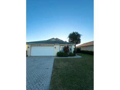 Beautifully maintained 3BR/2BA lake-view home in the gated - photo 6