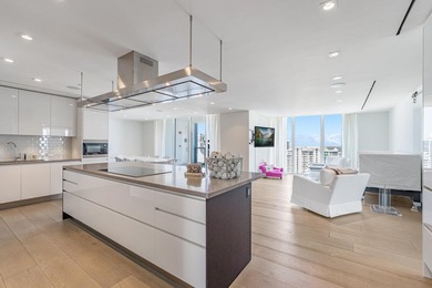 Occupying the top three levels of Las Olas River House - photo 10