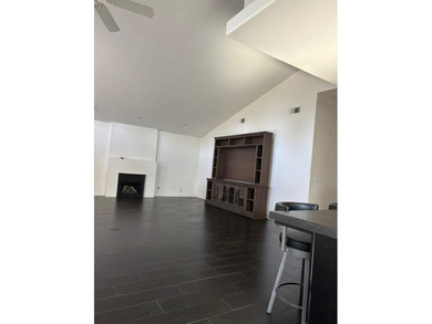 Beautiful, move-in ready 3 bedroom, 2 bathroom home located in - photo 5